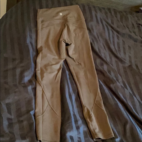 lululemon in movement 7/8 leggings - Picture 4 of 5